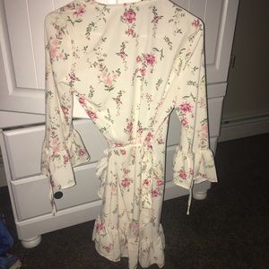 H&M Dresses - White floral dress from H&M H&M Dresses - White floral dress from H&M